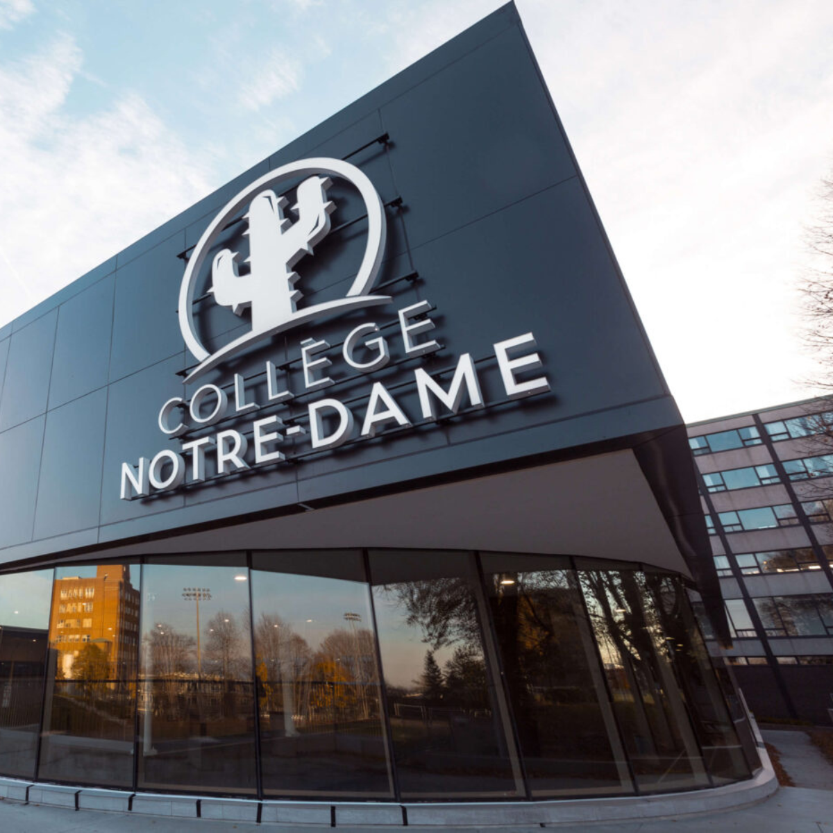 Image #1 de la carouselle du Collège Notre-Dame